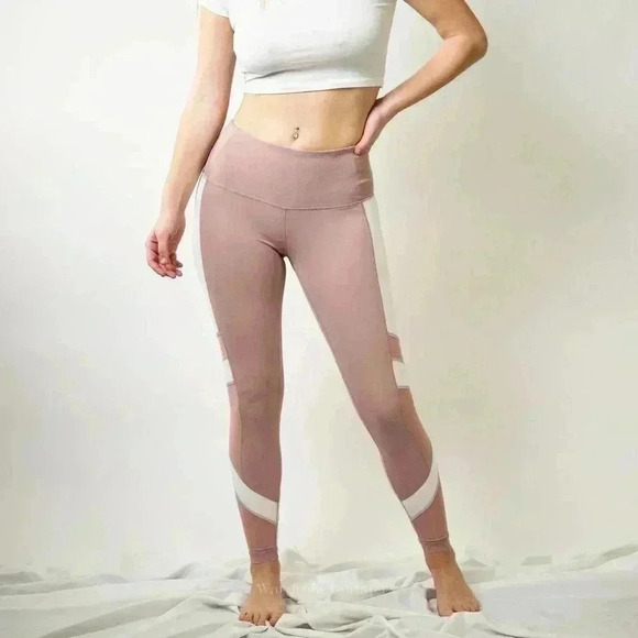 Blush Pink Yoga Leggings by Yogalicious - XS - Picture 6 of 10